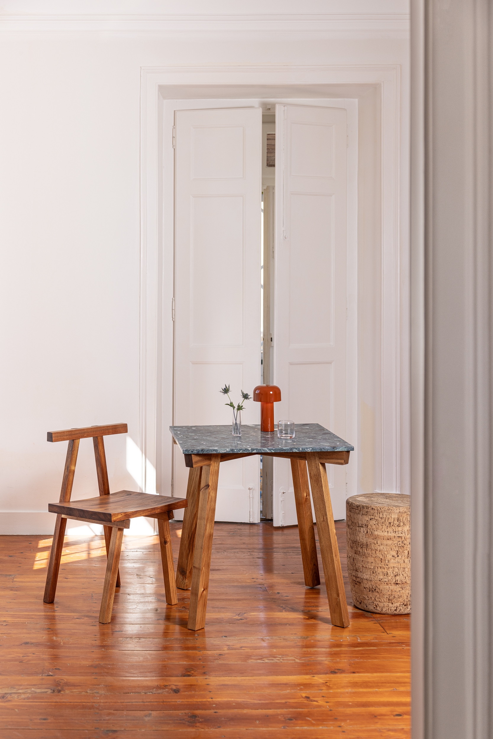 Terra Table in solid wood and natural stone. A sustainable, handcrafted Portuguese table by Boa Safra.